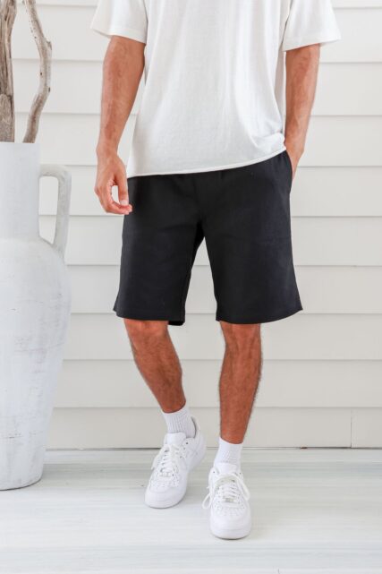 Braintree Mens Premium Hemp Elastic Shorts on man Black