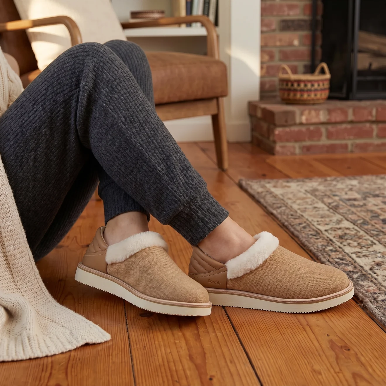 Sanuk - Womens Cozy Vibe Slippers Chestnut - Image 6